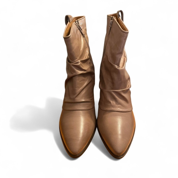 Miz Mooz “Jared” Leather Ruched Ankle Boots – Size 42 (Beige) - Picture 2 of 4
